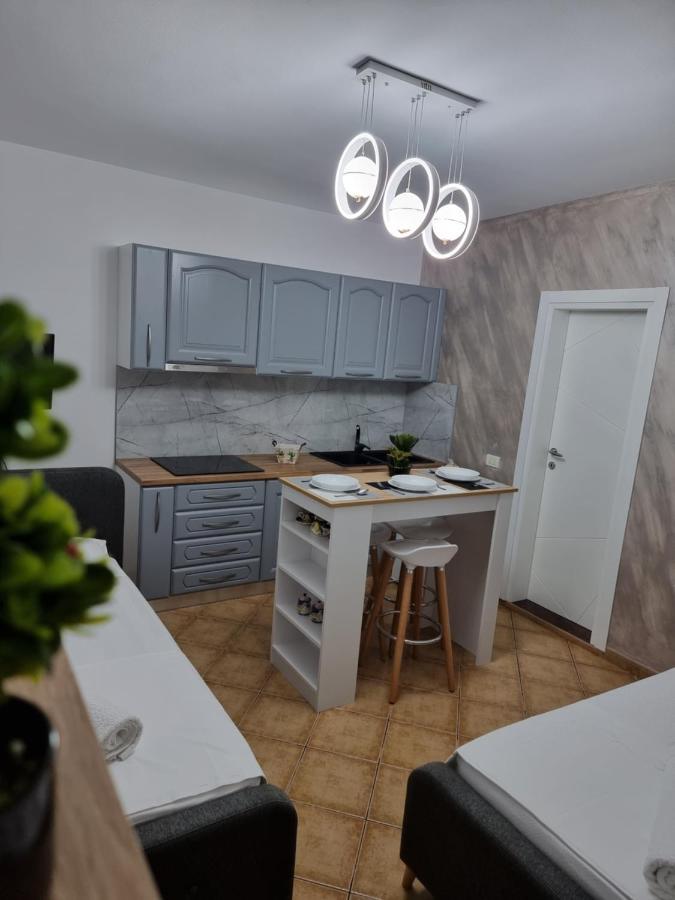 Studio Vlora Екстериор снимка